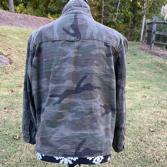 Camouflage lightweight jacket - Picture 4 of 4